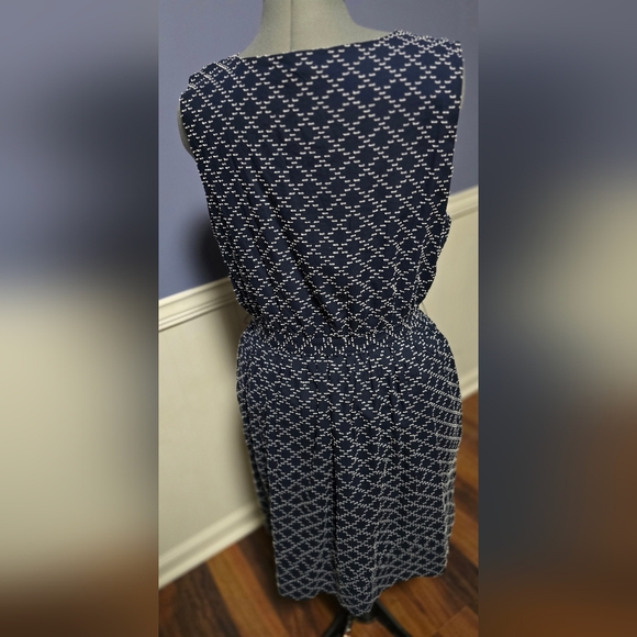 Draper James Navy and White Printed Sleeveless Tie-Waist Midi Dress - Picture 3 of 4